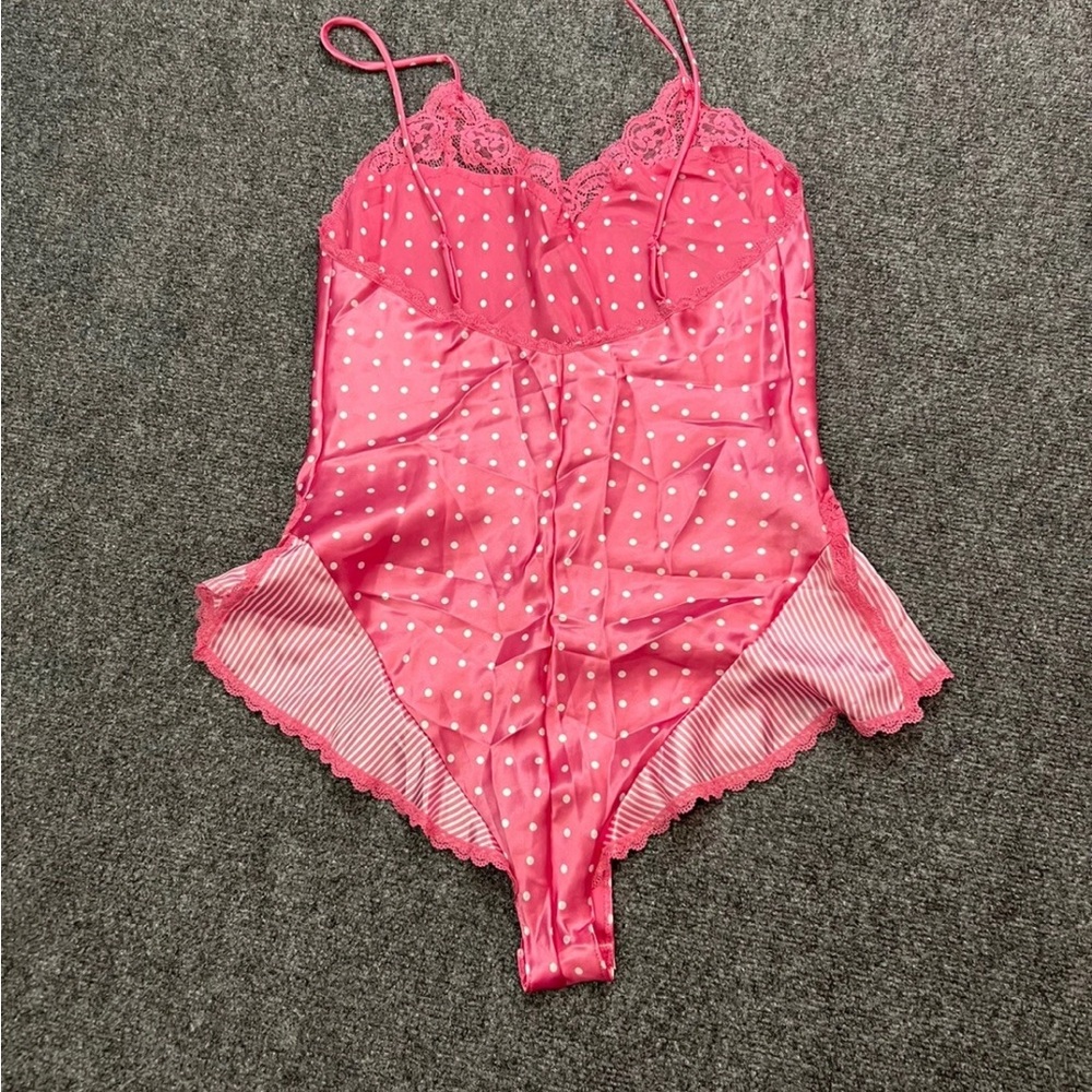 Vtg Valentino Teddy Pink Ruffle Edge Snap Crotch Small USA MADE sweet - Picture 4 of 9